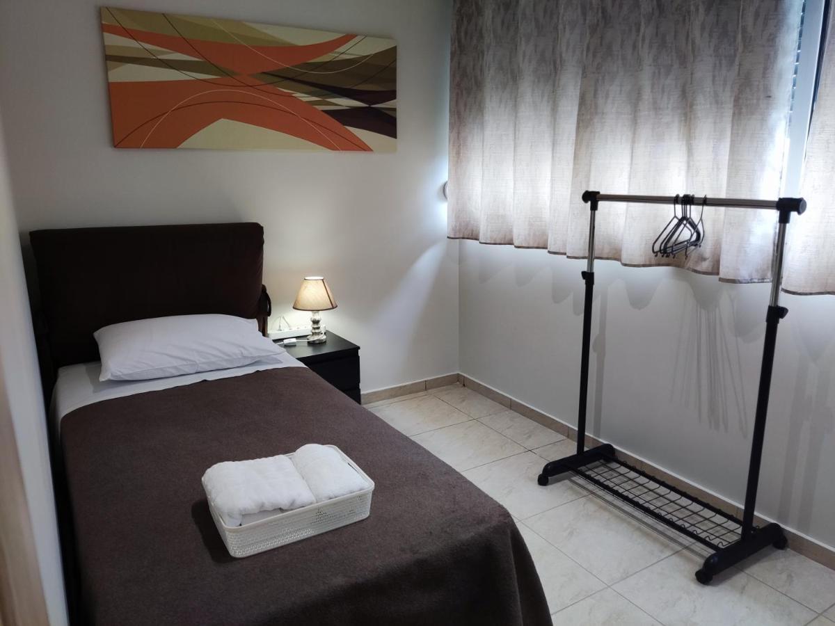 A&J Apartments Or Rooms Athens Airport Markopoulo Mesogaias Экстерьер фото