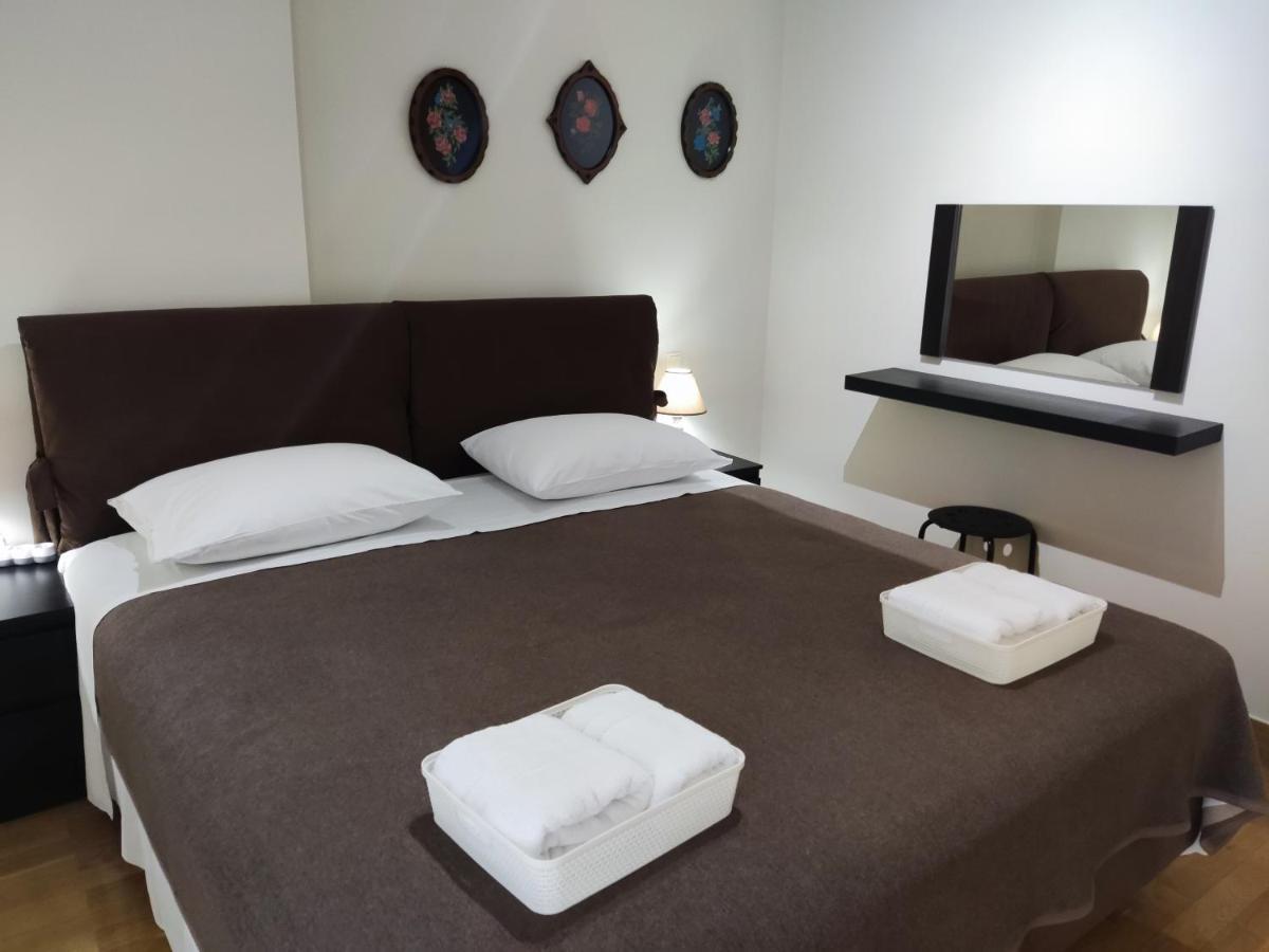 A&J Apartments Or Rooms Athens Airport Markopoulo Mesogaias Экстерьер фото