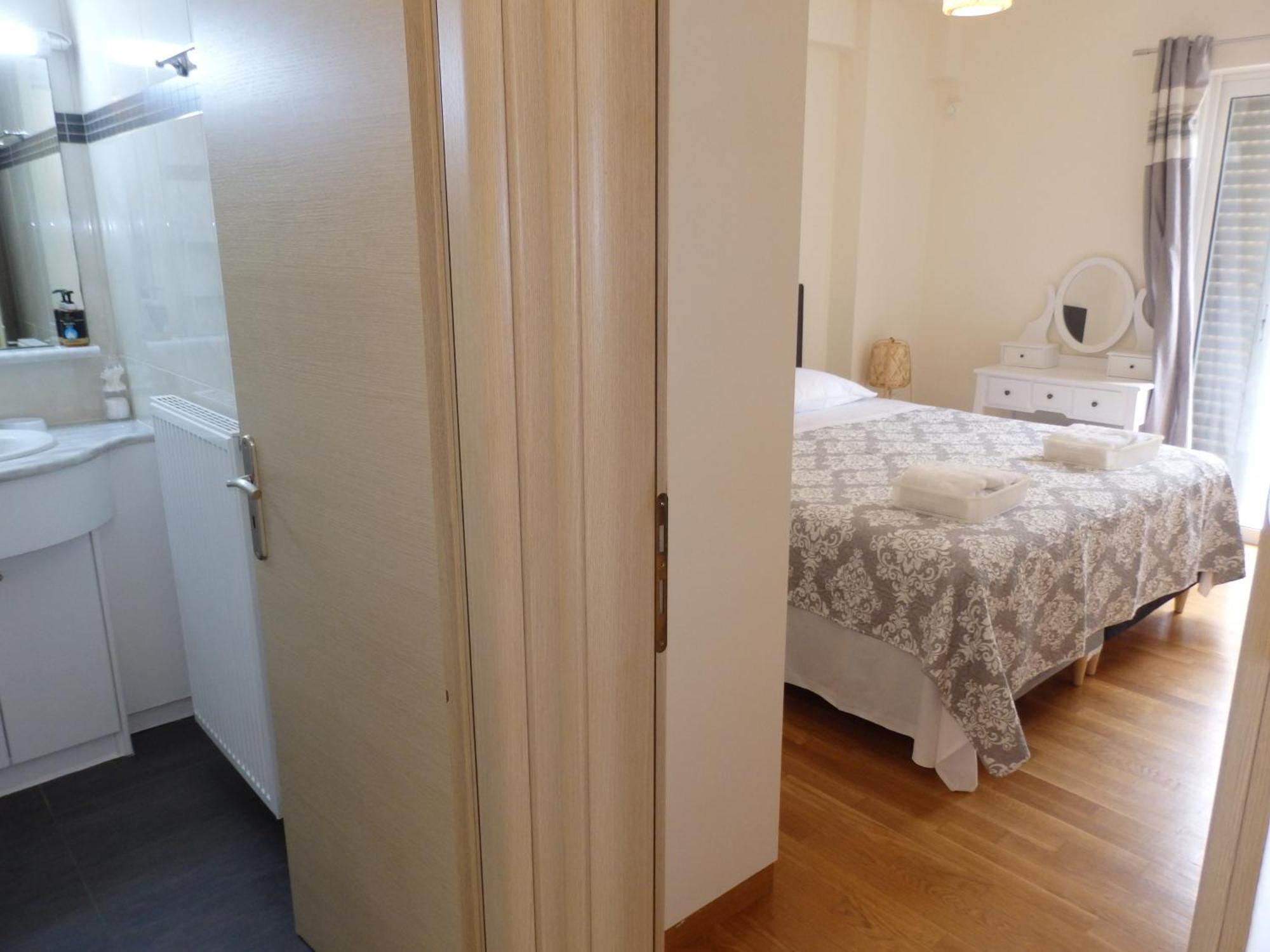 A&J Apartments Or Rooms Athens Airport Markopoulo Mesogaias Экстерьер фото