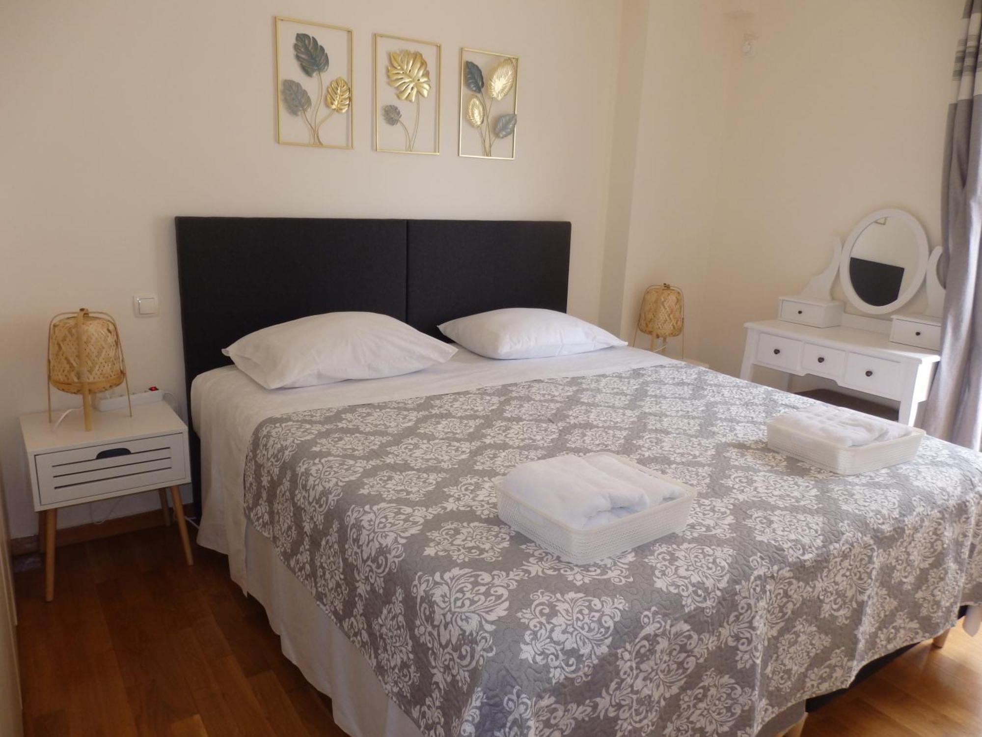 A&J Apartments Or Rooms Athens Airport Markopoulo Mesogaias Экстерьер фото