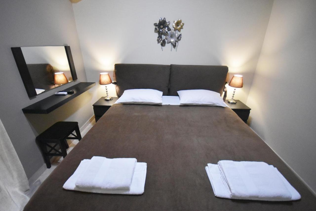 A&J Apartments Or Rooms Athens Airport Markopoulo Mesogaias Экстерьер фото